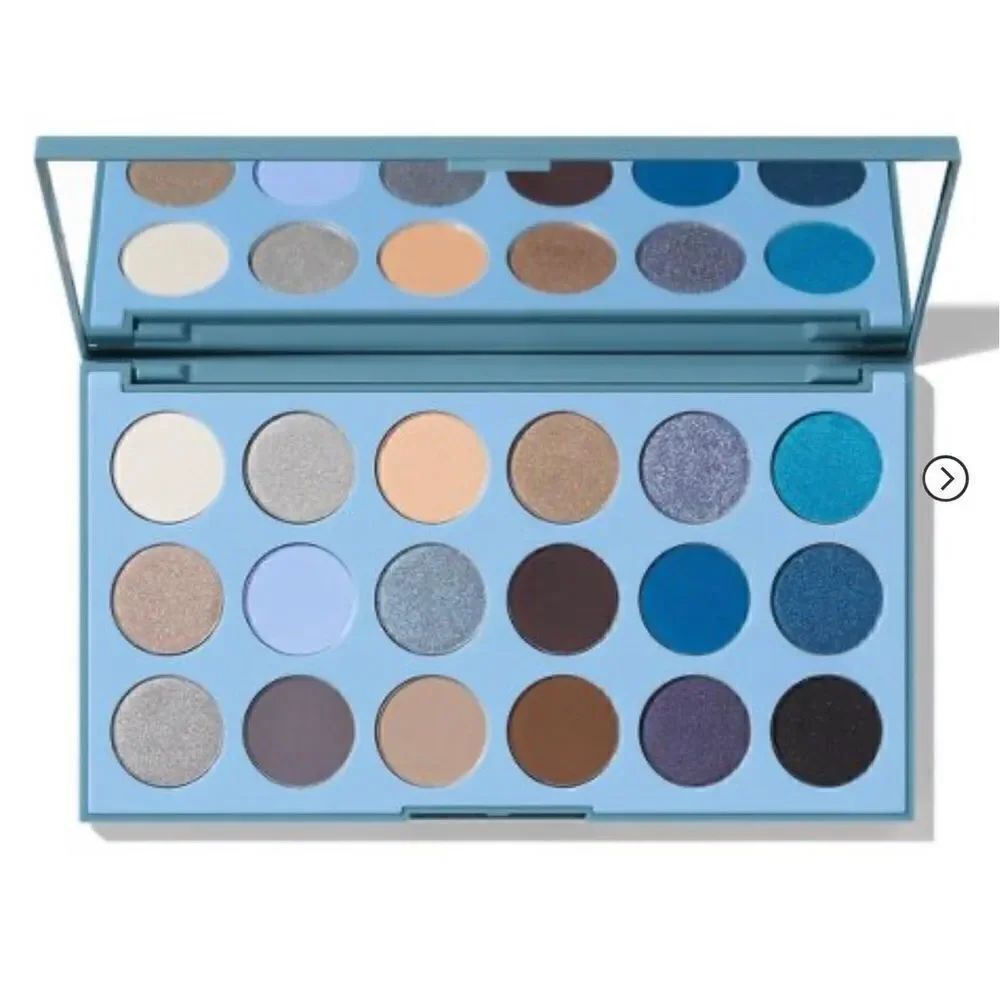 Morphe 18A Blue Ya Away Artistry Palette